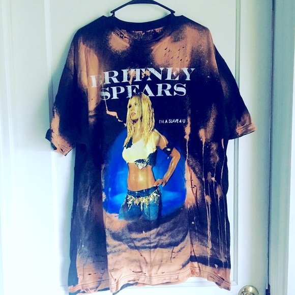 Tops - BRITNEY SPEARS GRAPHIC TEE unisex